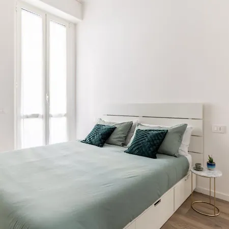 Appartement Duomo-centrale - Moderna, M1 E M3 A 250m