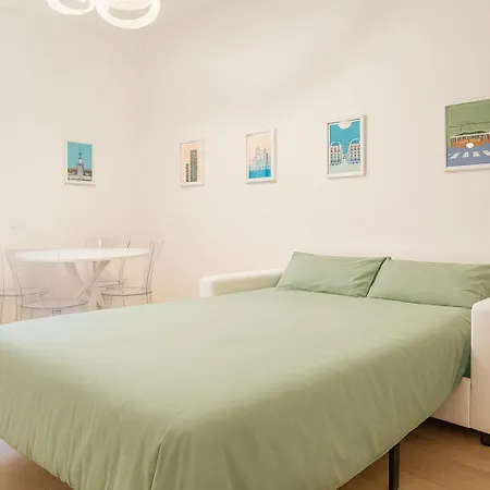 Appartement Duomo-centrale - Moderna, M1 E M3 A 250m